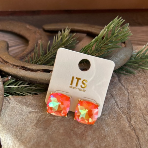 Vibrant Orange Gold Gemstone Earrings New with tags - Picture 5 of 7